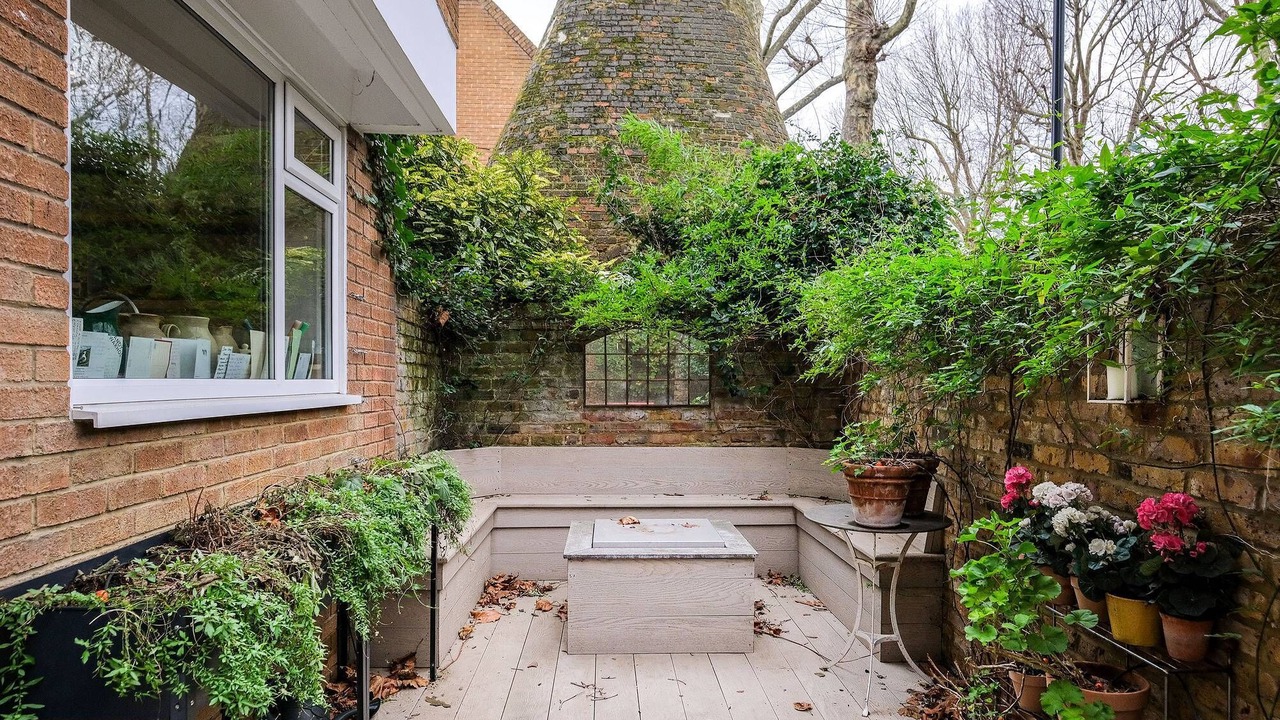 Photo of Outdoor in Notting Dale