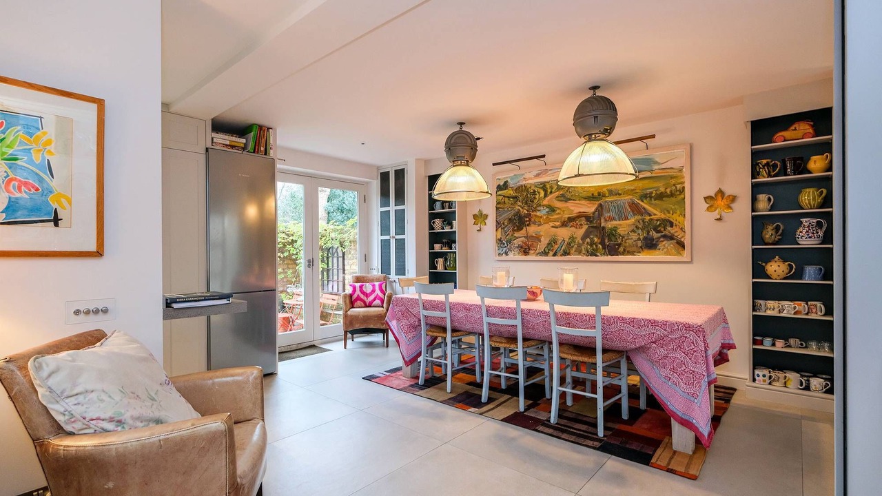 Photo of Others in Notting Dale