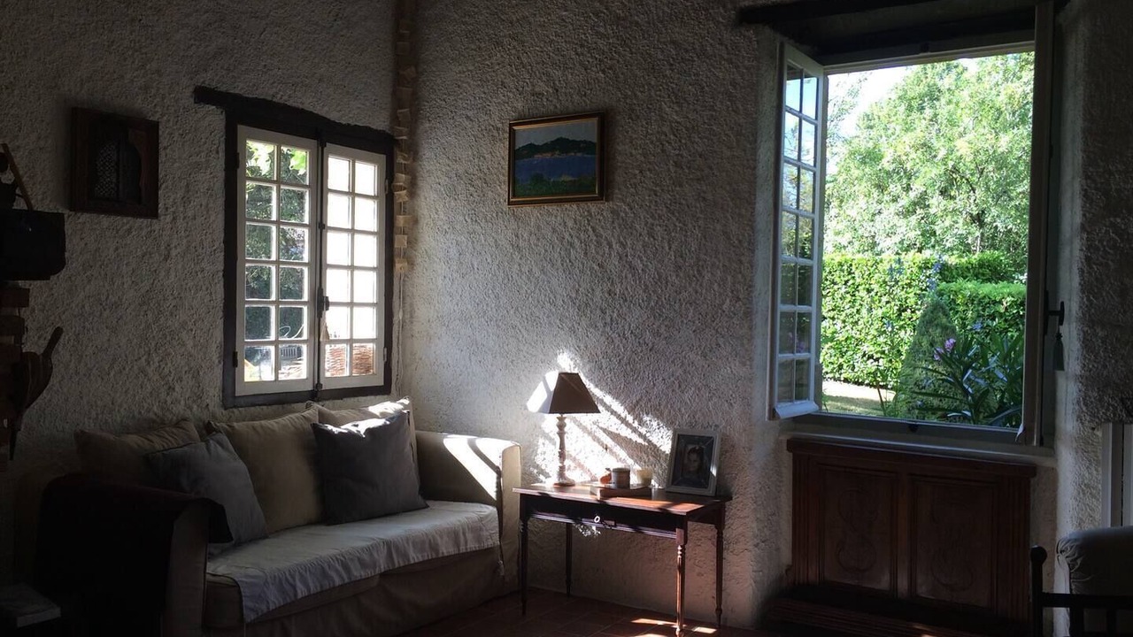 Photo of Livingroom in Saint-Laurent