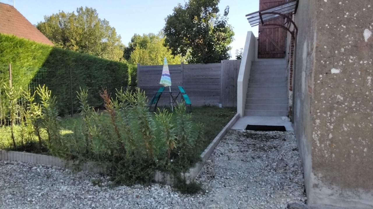 Photo of Outdoor in Saint-Martin-sur-Ocre