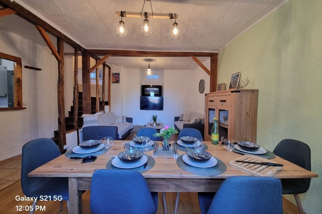 Photo of Others in Clarac