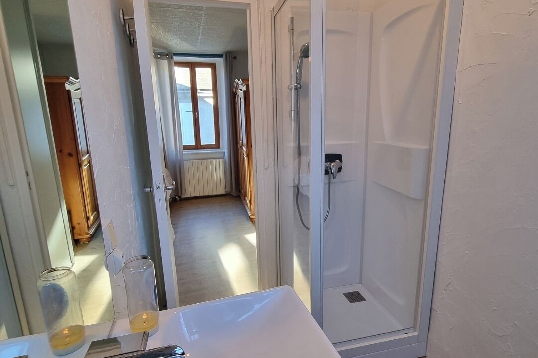 Photo of Bathroom in Clarac