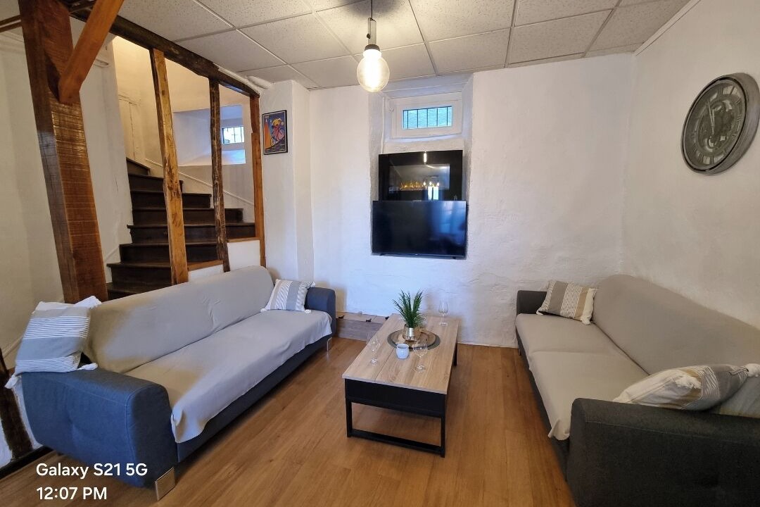 Photo of Others in Clarac