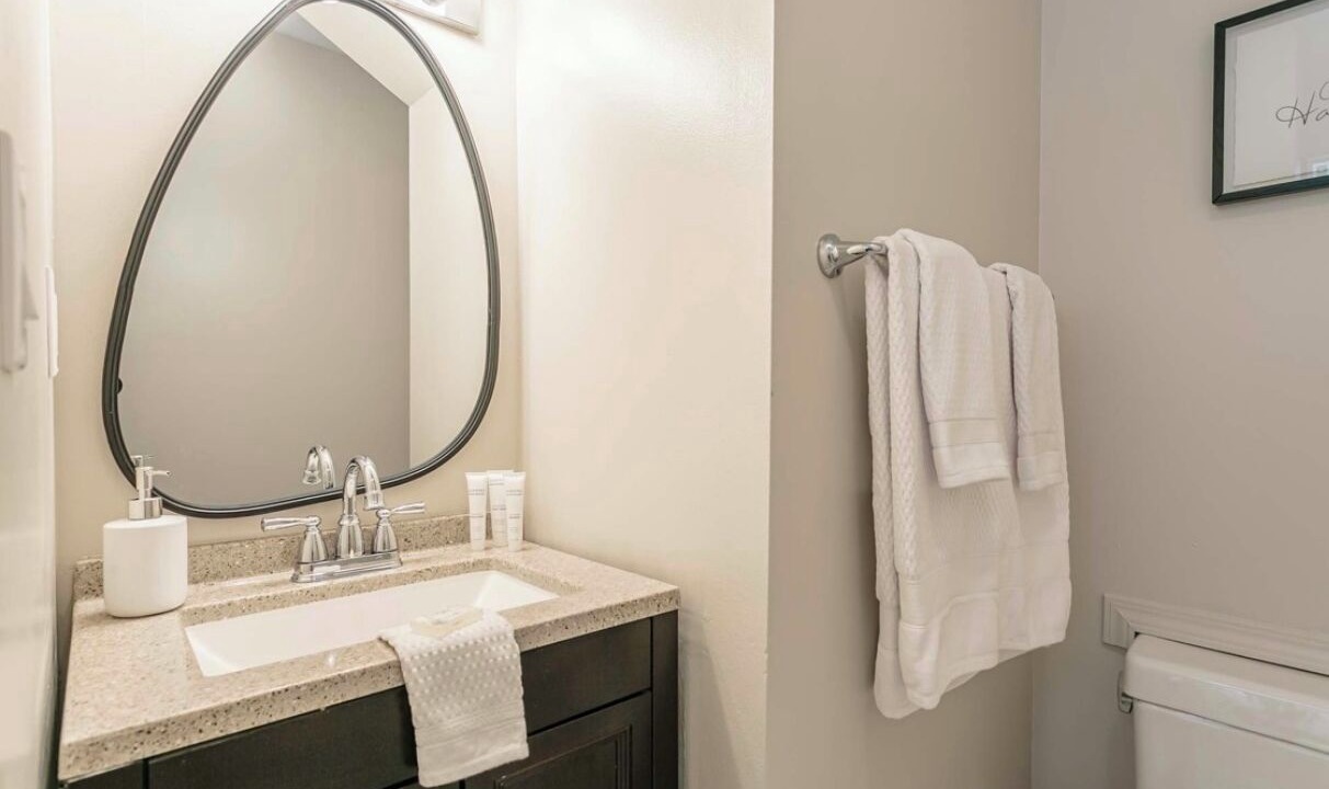 Photo of Bathroom in East Avenue