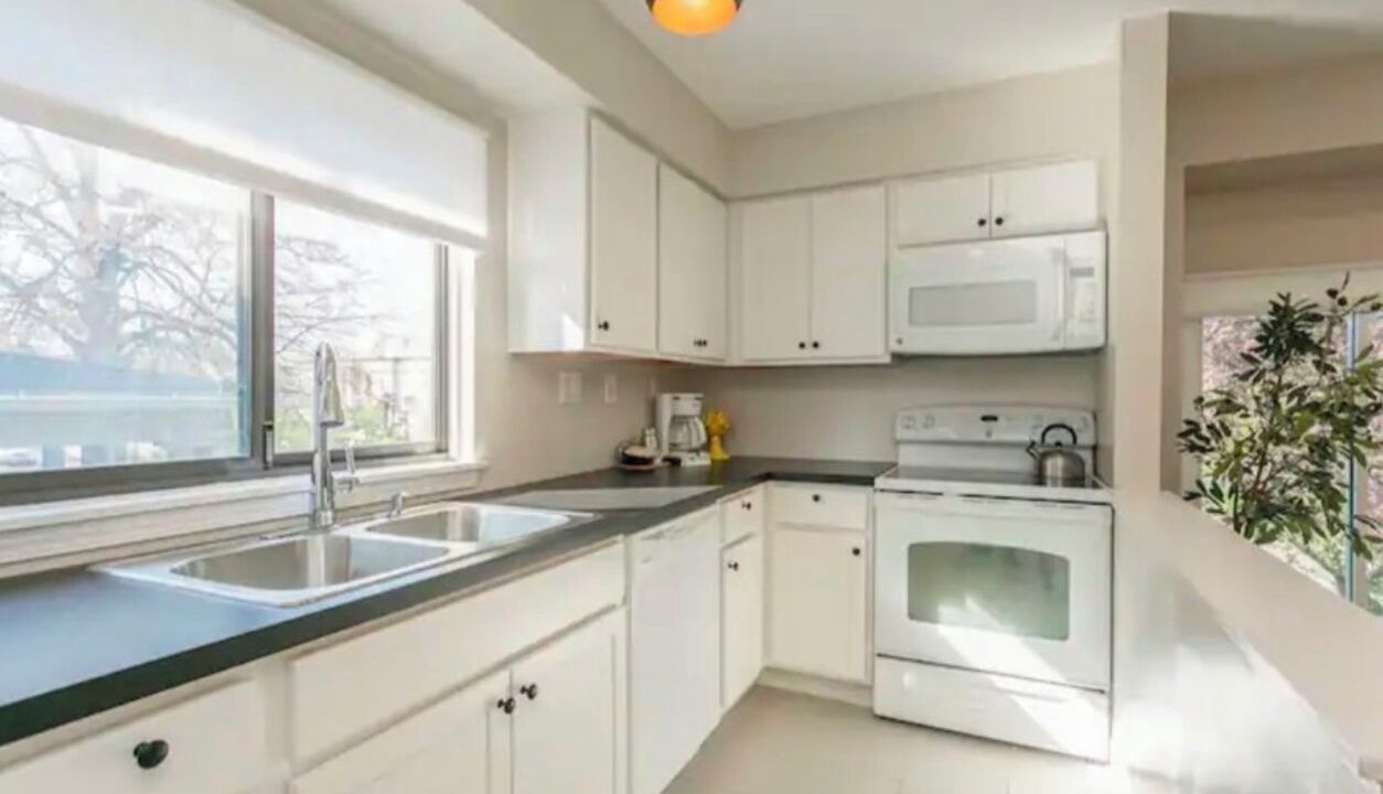 Photo of Kitchen in East Avenue