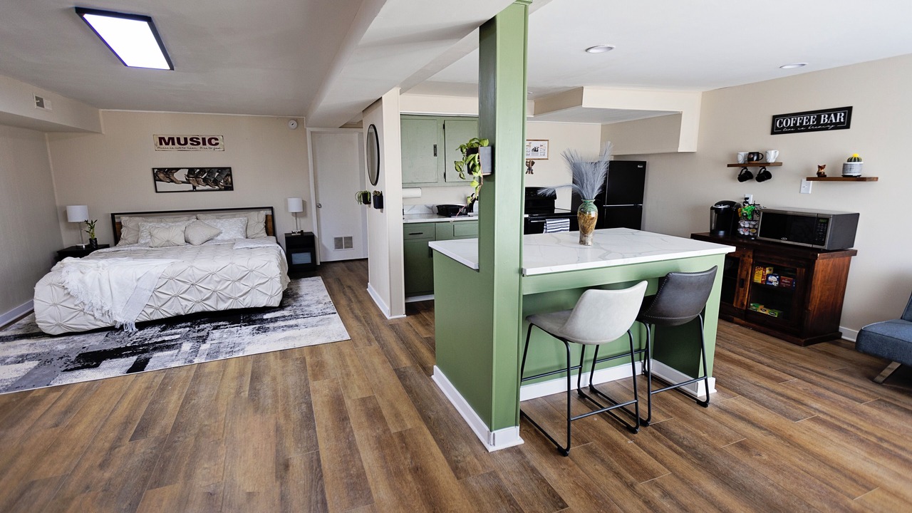 Photo of Bedroom in Merry Oaks