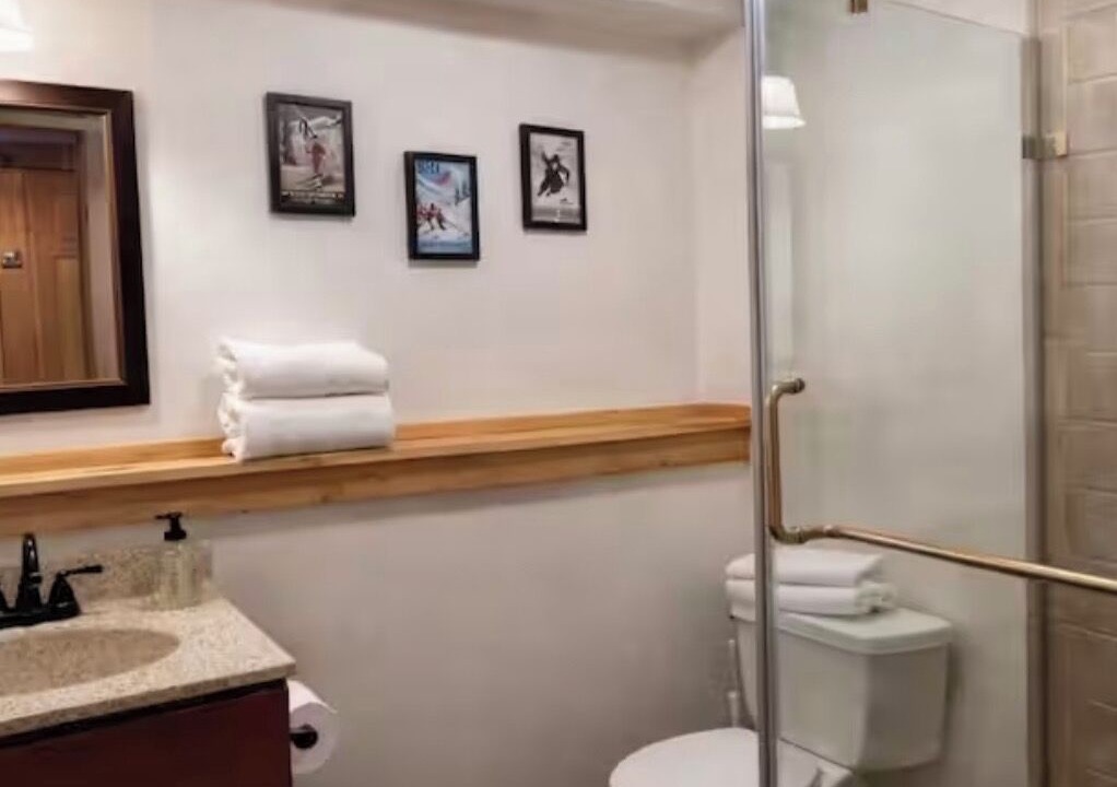 Photo of Bathroom in Wardsboro