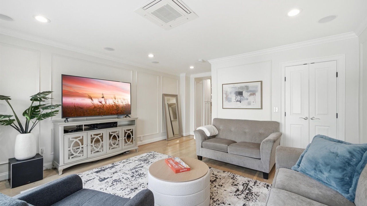 Photo of Livingroom in Eckington