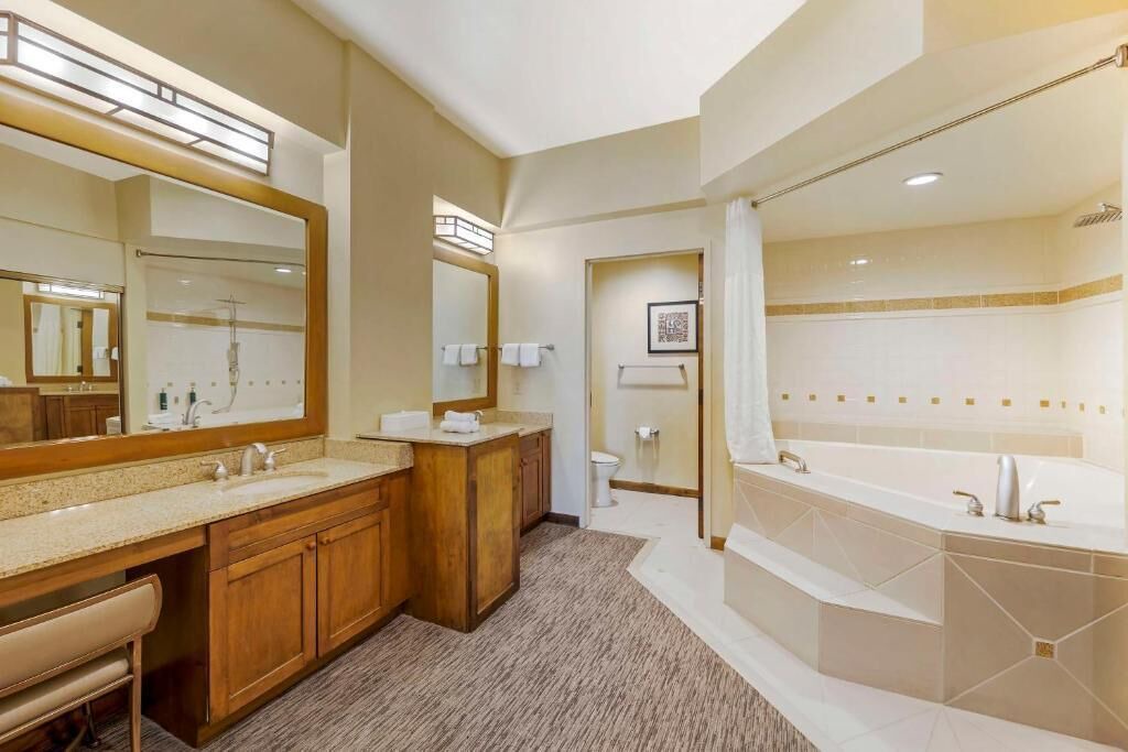 Photo of Bathroom in Enterprise