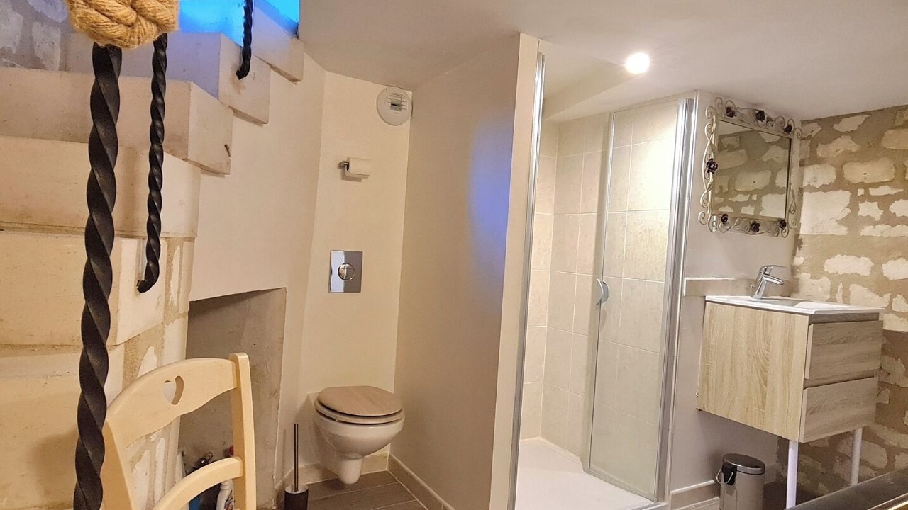 Photo of Bathroom in Seuilly