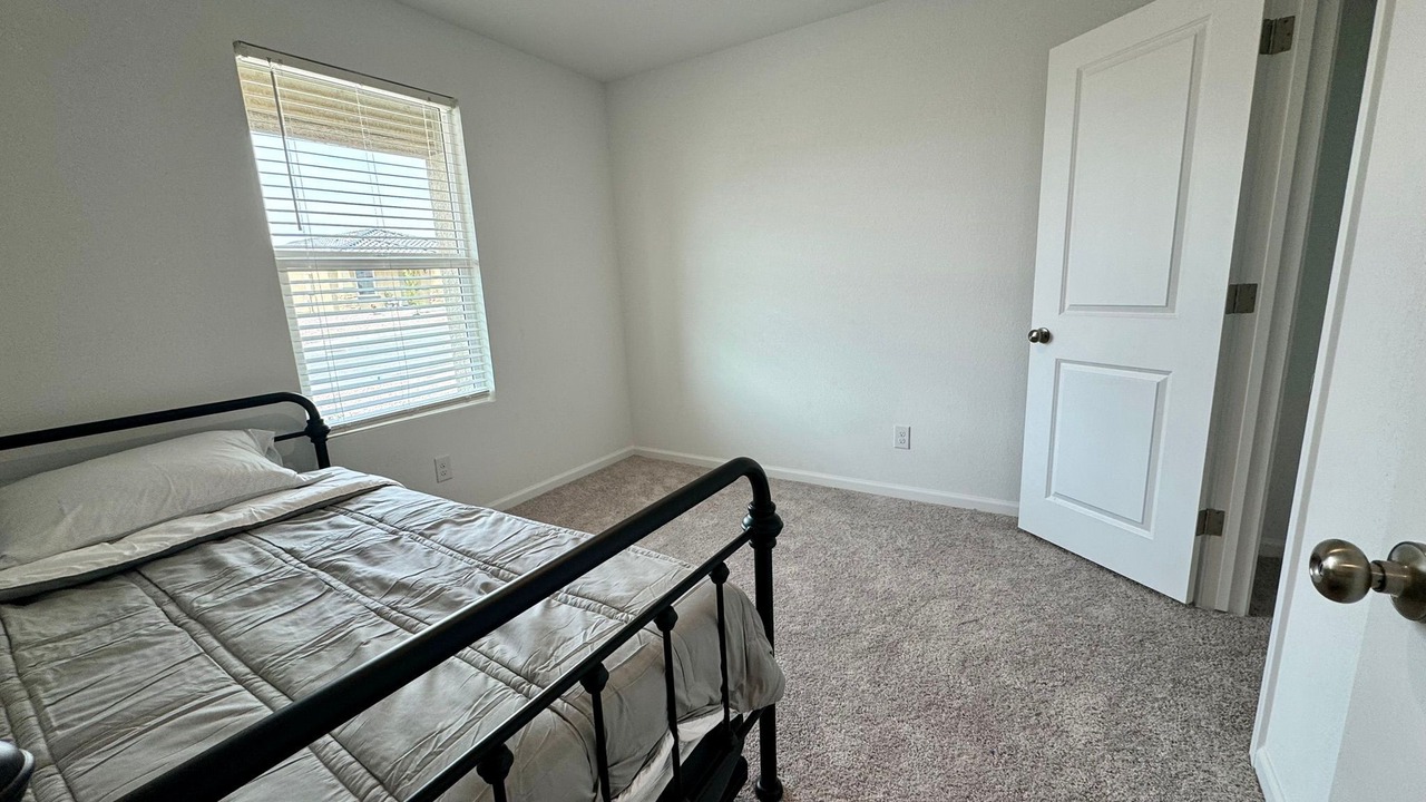 Photo of Bedroom in Fort Mohave