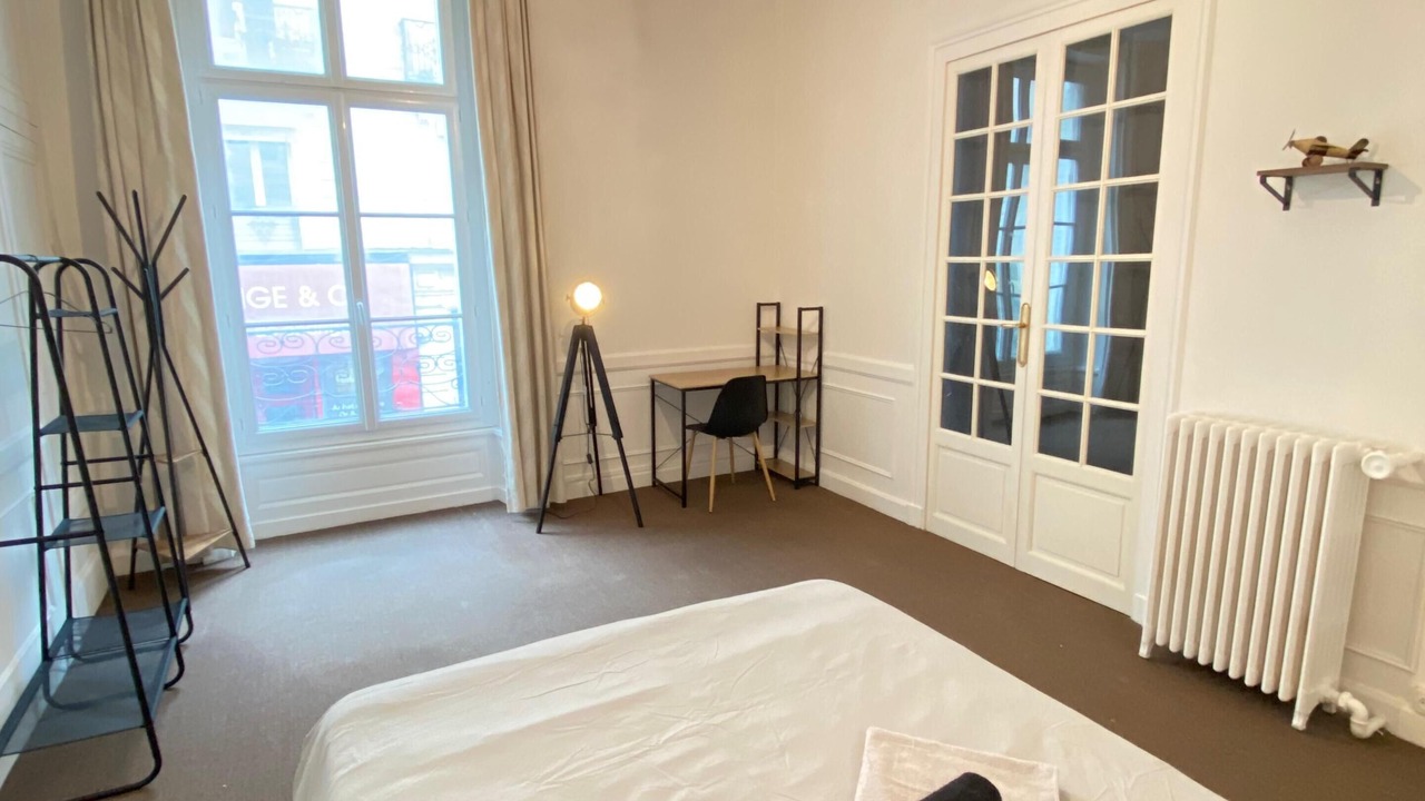 Photo of Bedroom in Downtown Angers
