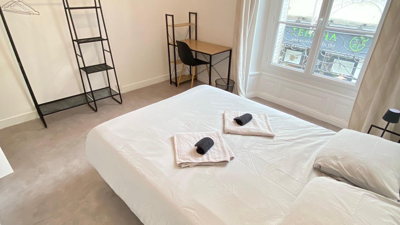 Photo of Bedroom in Downtown Angers