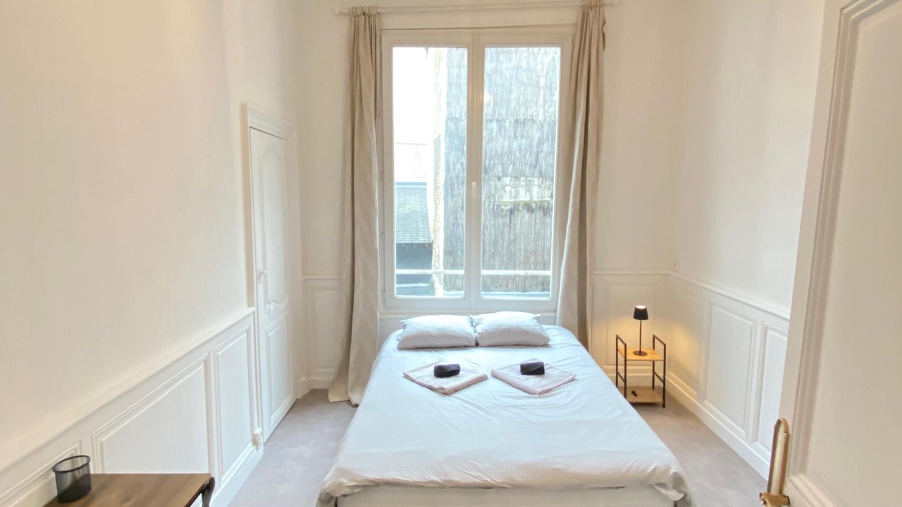 Photo of Bedroom in Downtown Angers