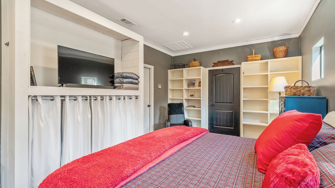 Photo of Bedroom in Jacksonville