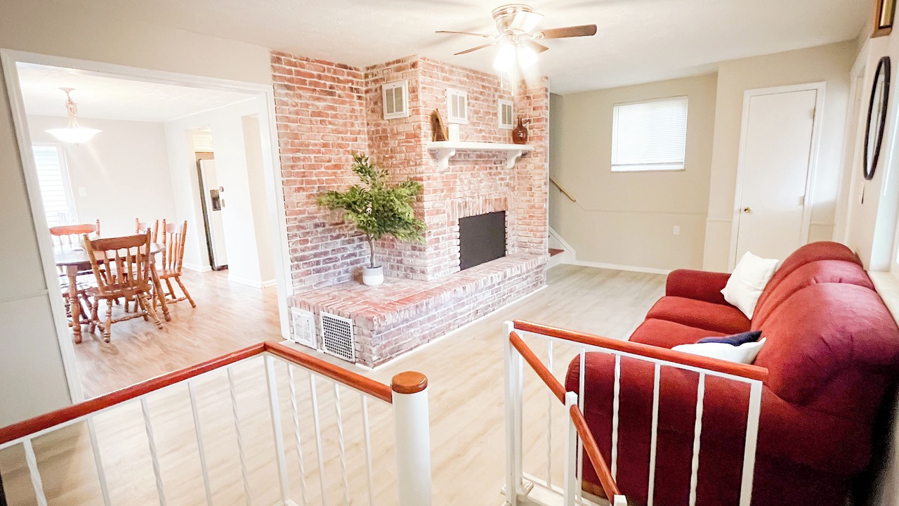 Photo of Livingroom in Dayton