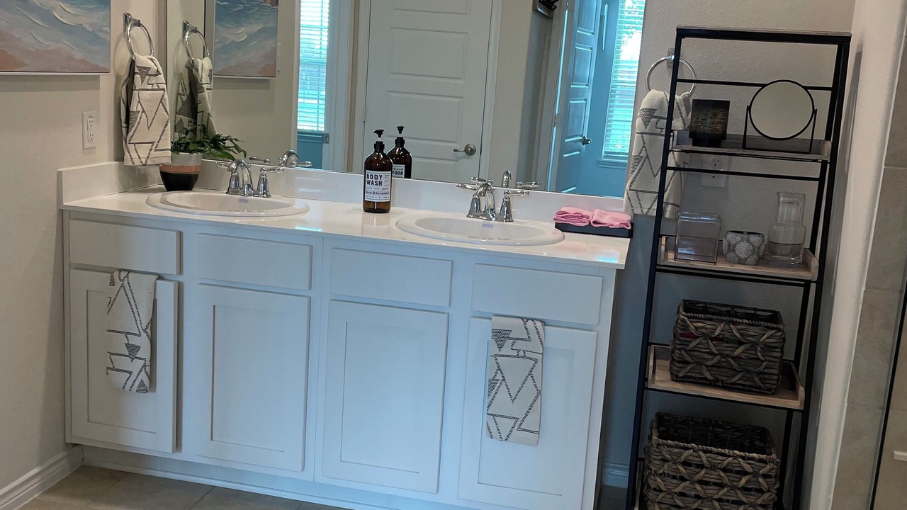 Photo of Bathroom in Lincoln Park