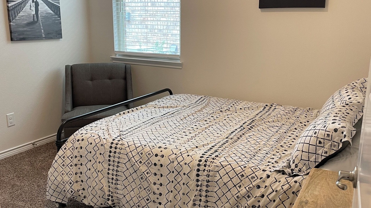 Photo of Bedroom in Lincoln Park