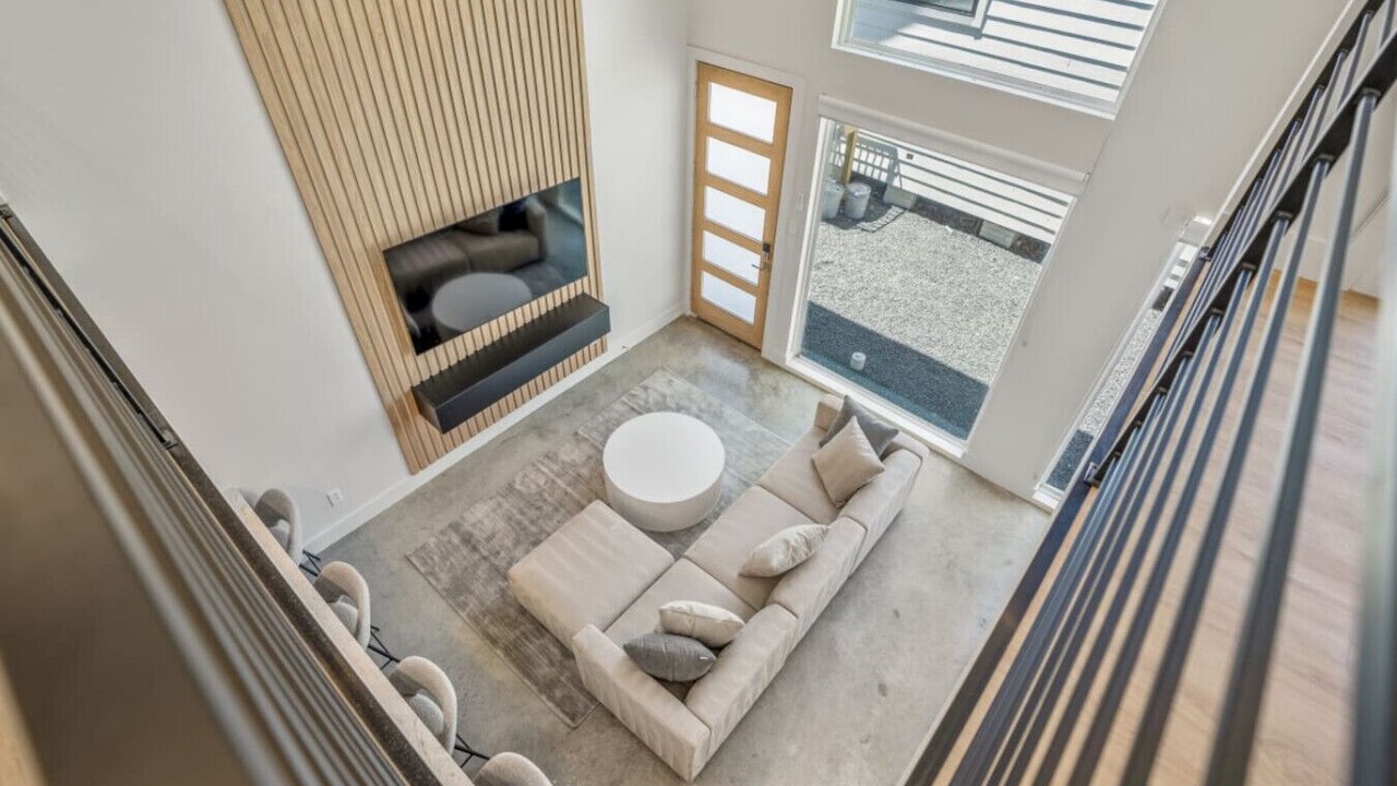 Photo of Livingroom in Greater East End