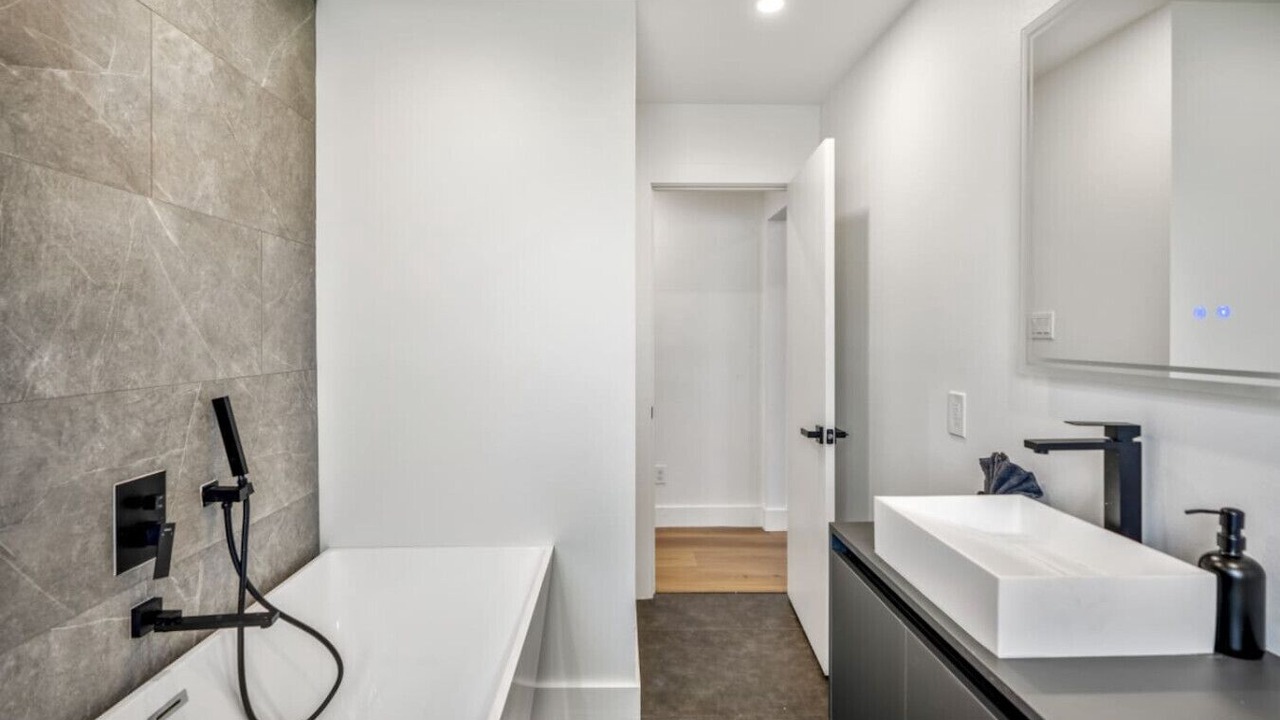 Photo of Bathroom in Greater East End