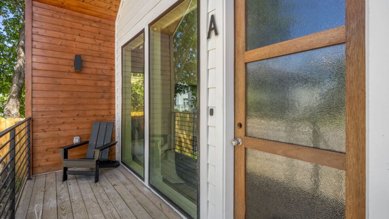 Photo of Patio Balcony in Greater East End