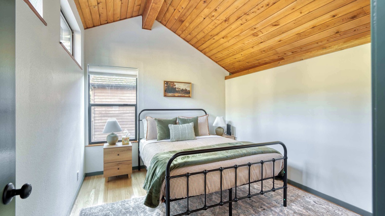 Photo of Bedroom in Brightwood