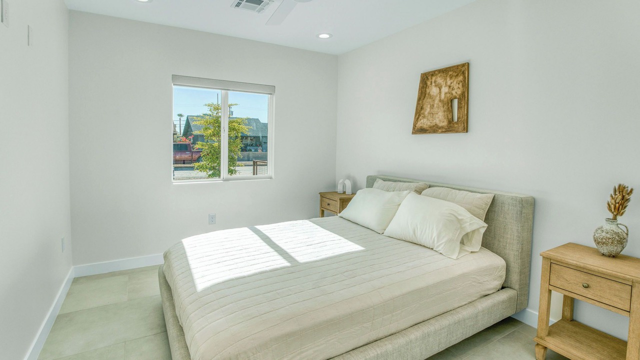 Photo of Bedroom in Garfield