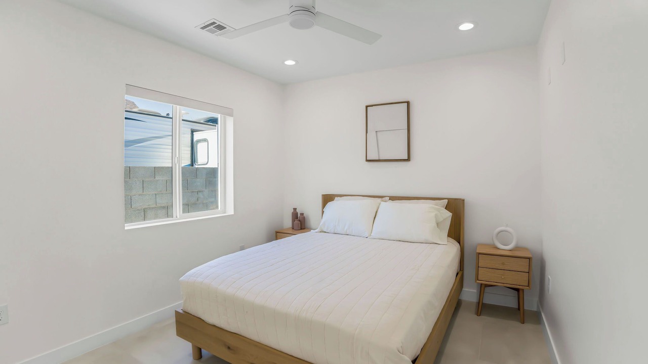 Photo of Bedroom in Garfield