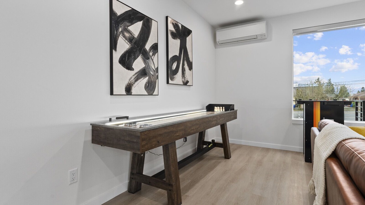 Photo of Bedroom in Loyal Heights