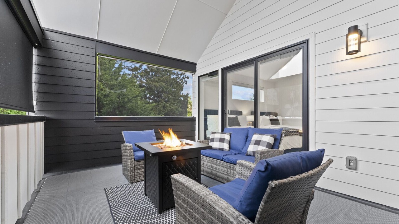 Photo of Patio Balcony in Loyal Heights