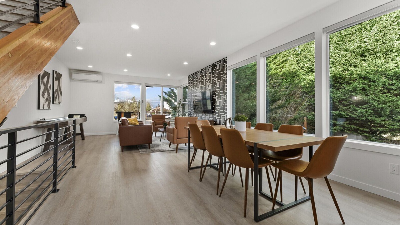 Photo of Others in Loyal Heights