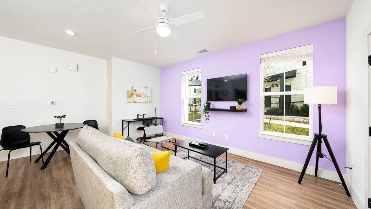 Photo of Livingroom in Pflugerville