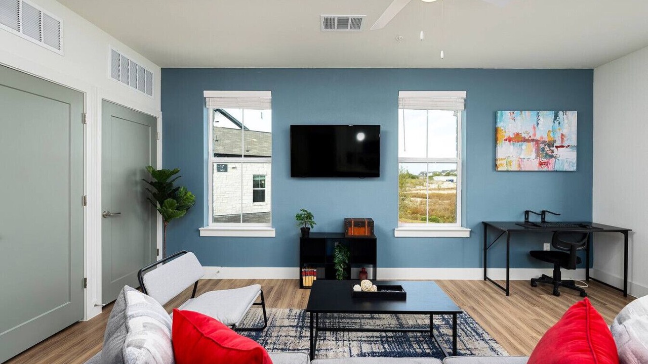 Photo of Livingroom in Pflugerville