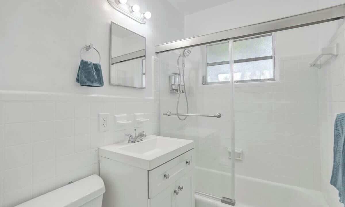 Photo of Bathroom in Riverside Park