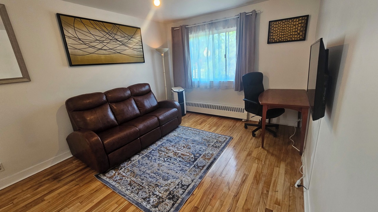 Photo of Livingroom in Sainte-Anne-de-Bellevue