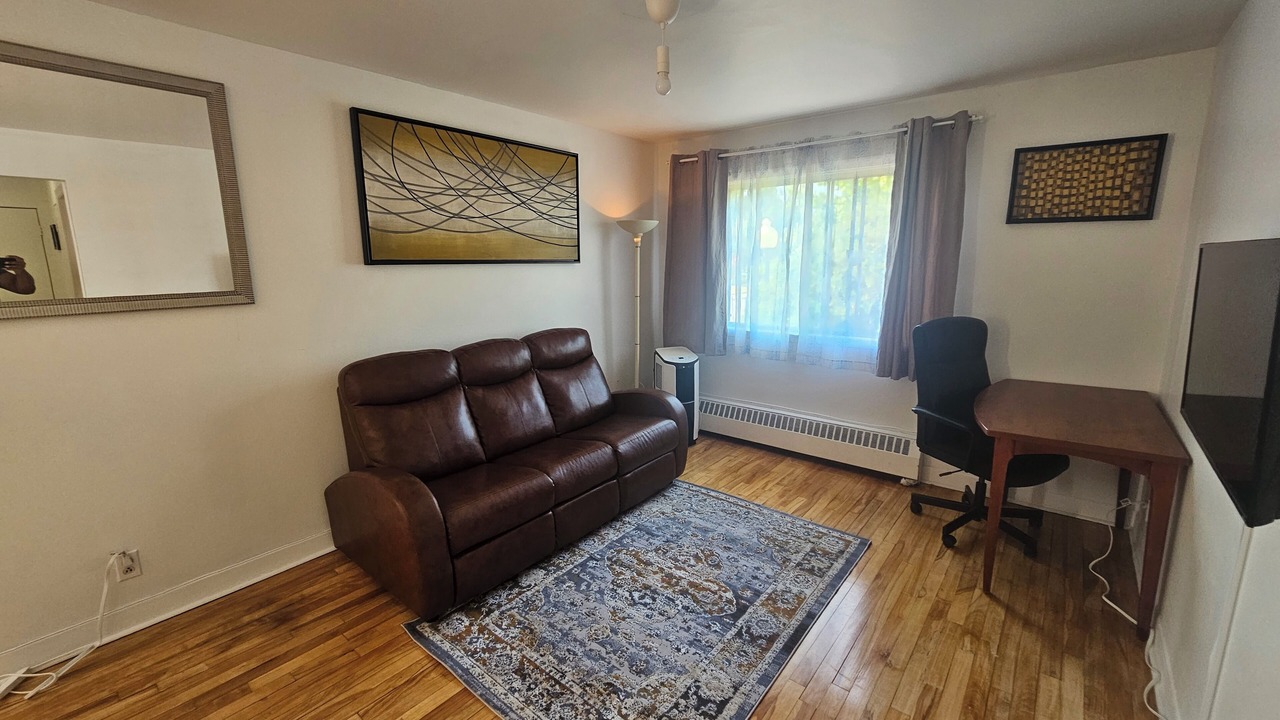 Photo of Livingroom in Sainte-Anne-de-Bellevue