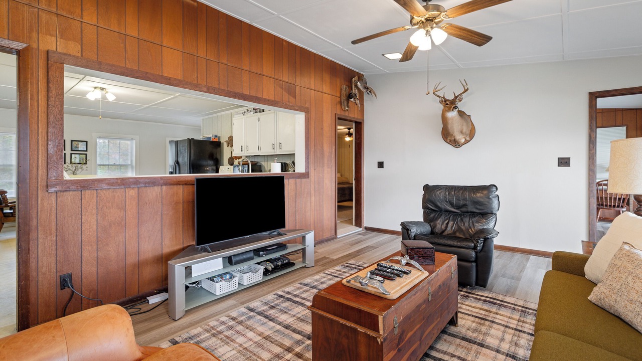 Photo of Livingroom in Acme