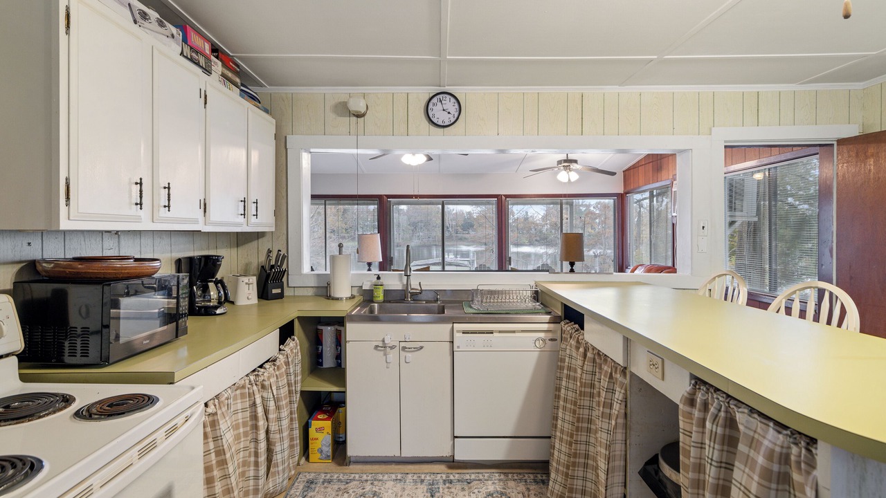 Photo of Kitchen in Acme