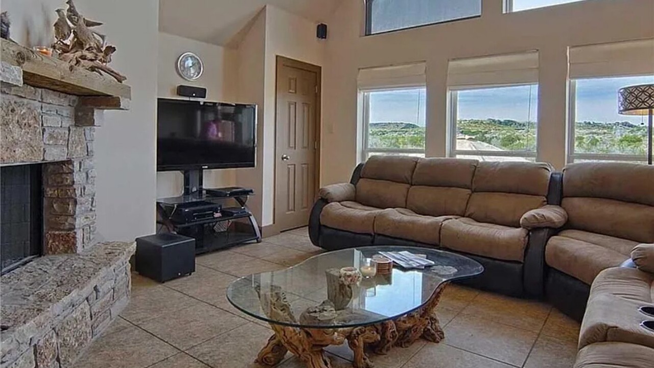 Photo of Livingroom in Palo Pinto County