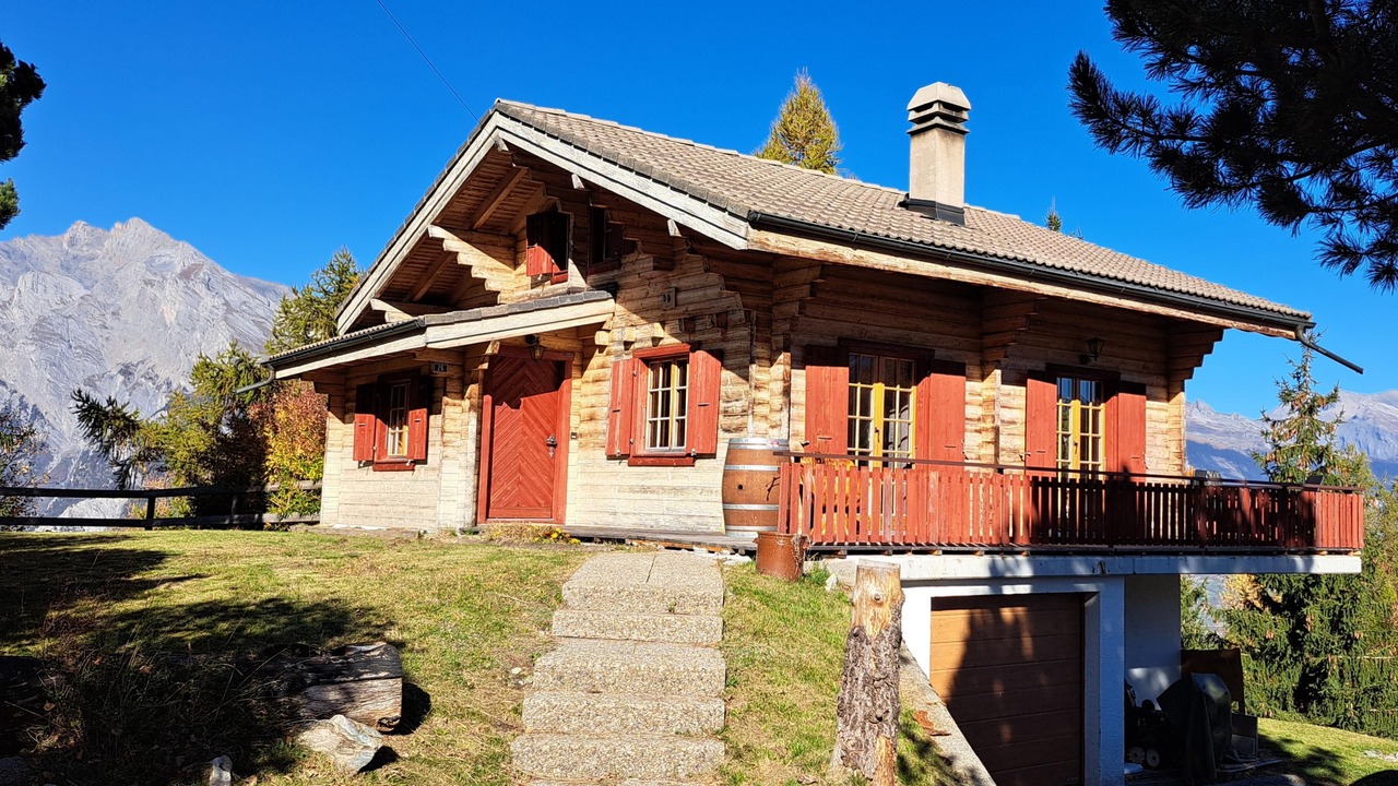 Photo of Outdoor in Saint-Pierre-de-Clages