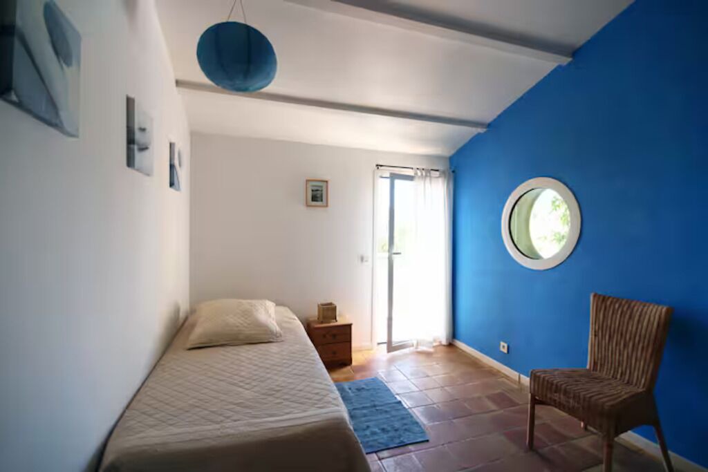 Photo of Bedroom in Hyeres City Centre