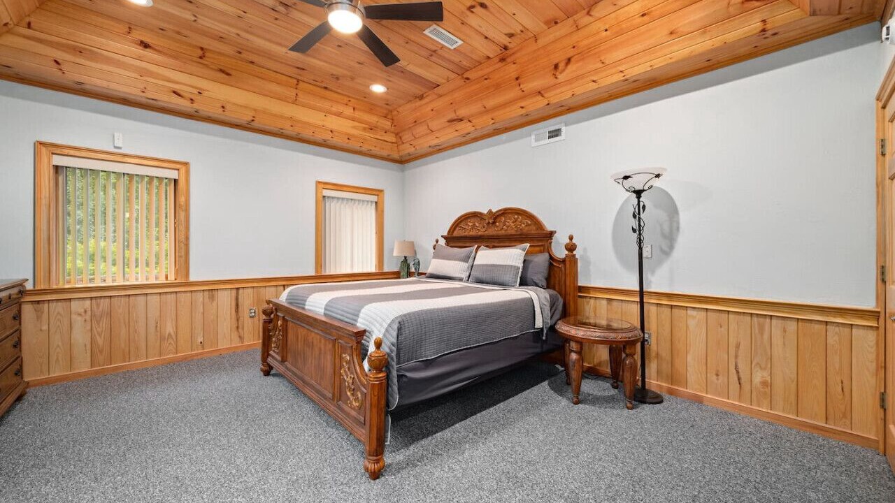 Photo of Bedroom in Bat Cave