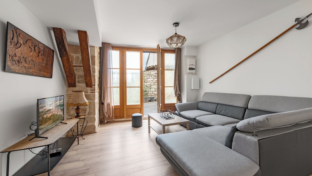Photo of Livingroom in Castelnau-de-Montmiral