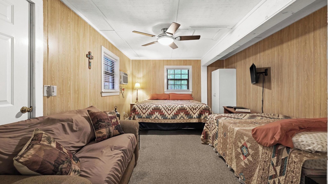 Photo of Bedroom in Wiley