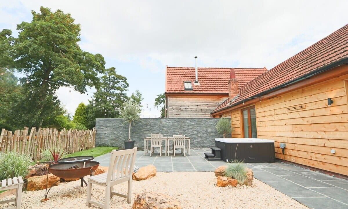 Photo of Outdoor in Olveston