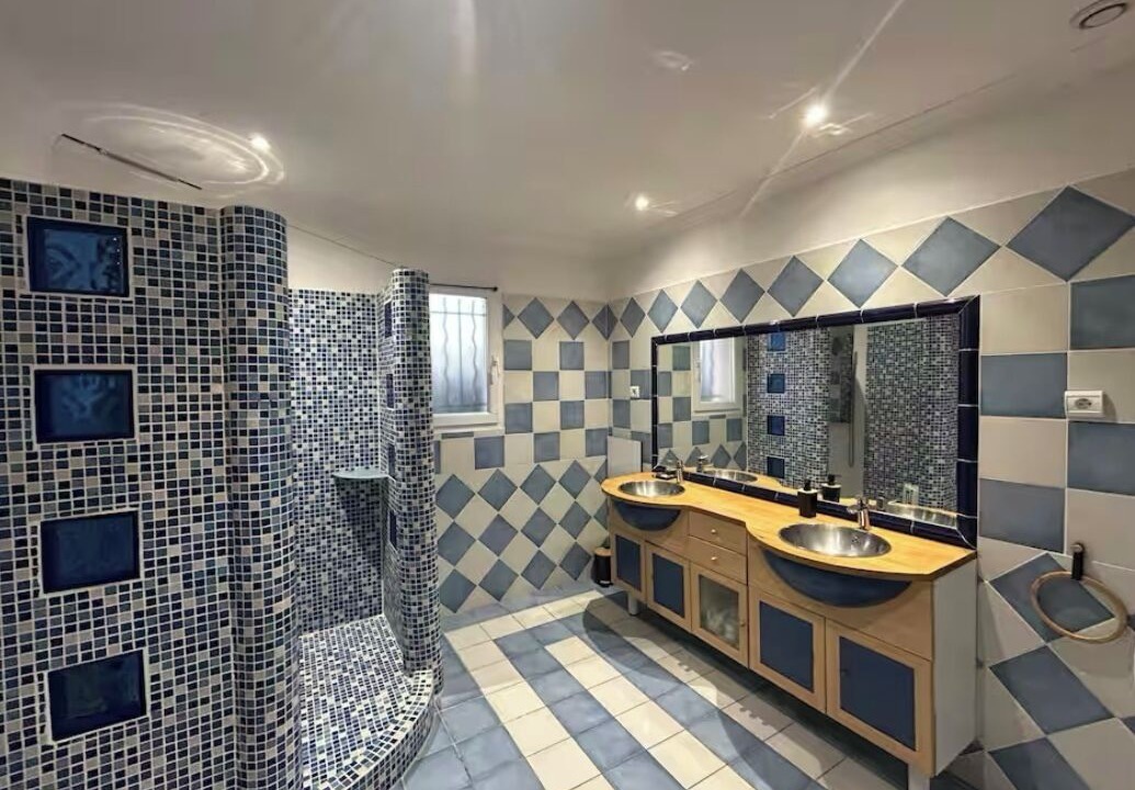 Photo of Bathroom in Bellegarde