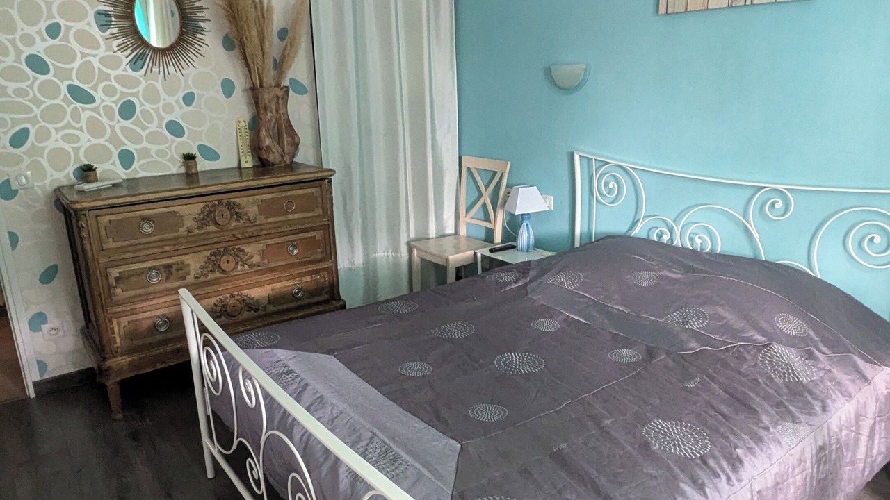 Photo of Bedroom in Nyons