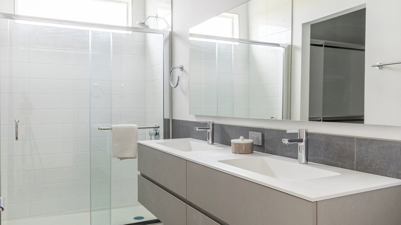 Photo of Bathroom in Carmine