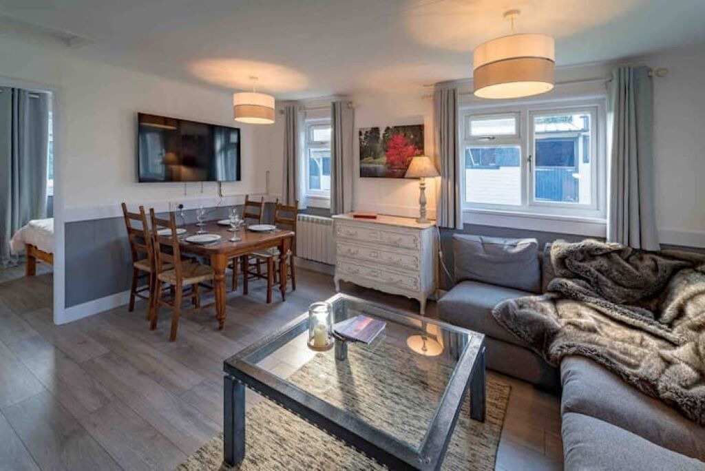 Photo of Livingroom in Cranbrook