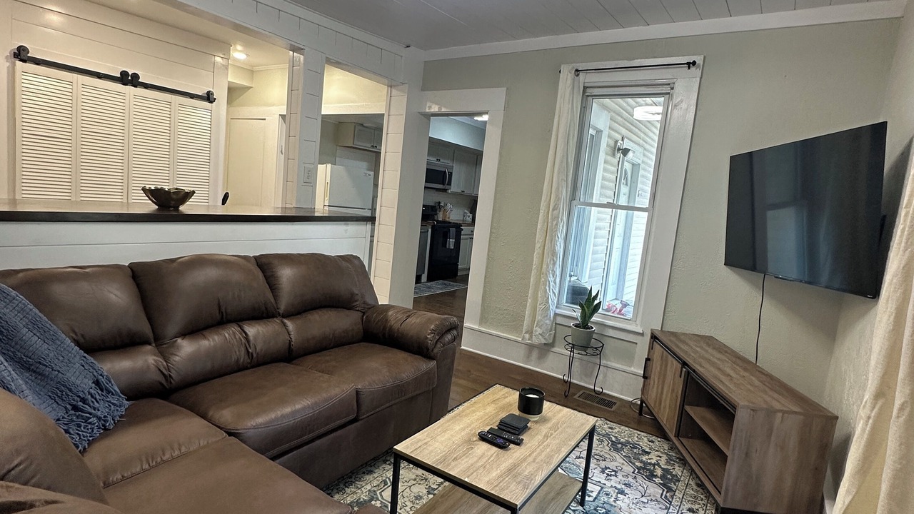 Photo of Livingroom in Cortland